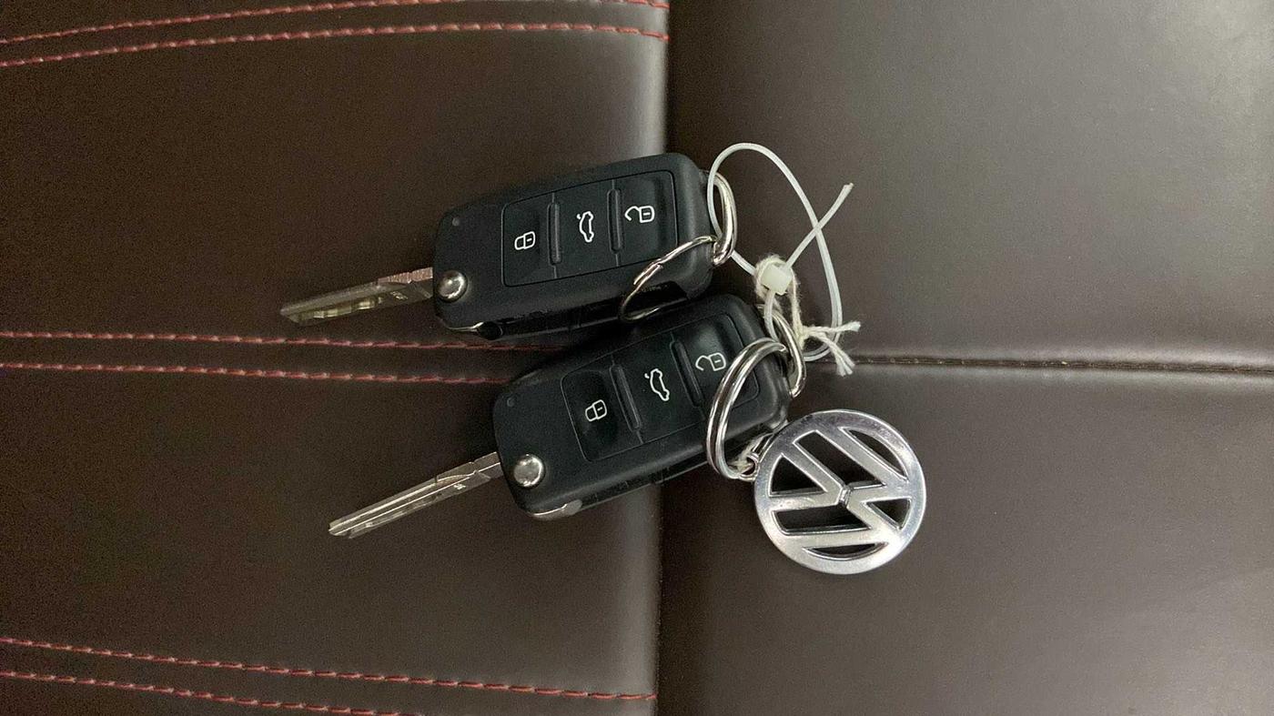 2021 Volkswagen Polo HIGHLINE PLUS 1.0L TSI AT, Petrol, Automatic, 19,068 km, Key Close Up