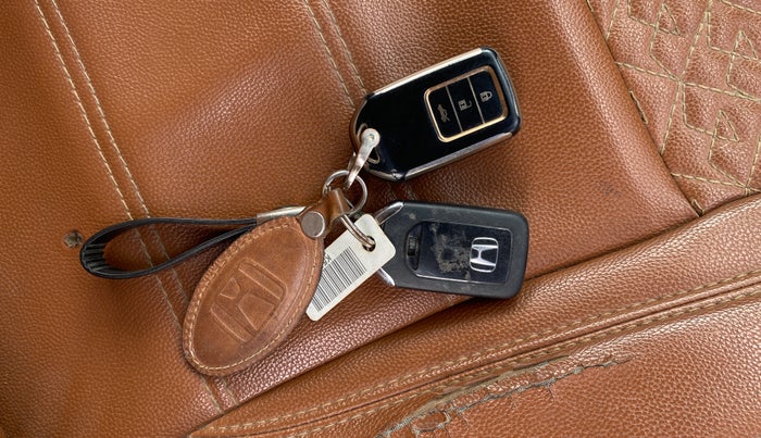 2017 Honda City 1.5L I-DTEC V, Diesel, Manual, 78,680 km, Key Close Up