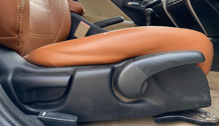 2017 Honda City 1.5L I-DTEC V, Diesel, Manual, 78,680 km, Driver Side Adjustment Panel