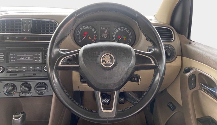 2016 Skoda Rapid AMBITION 1.5 TDI AT, Diesel, Automatic, 1,09,576 km, Steering Wheel Close Up