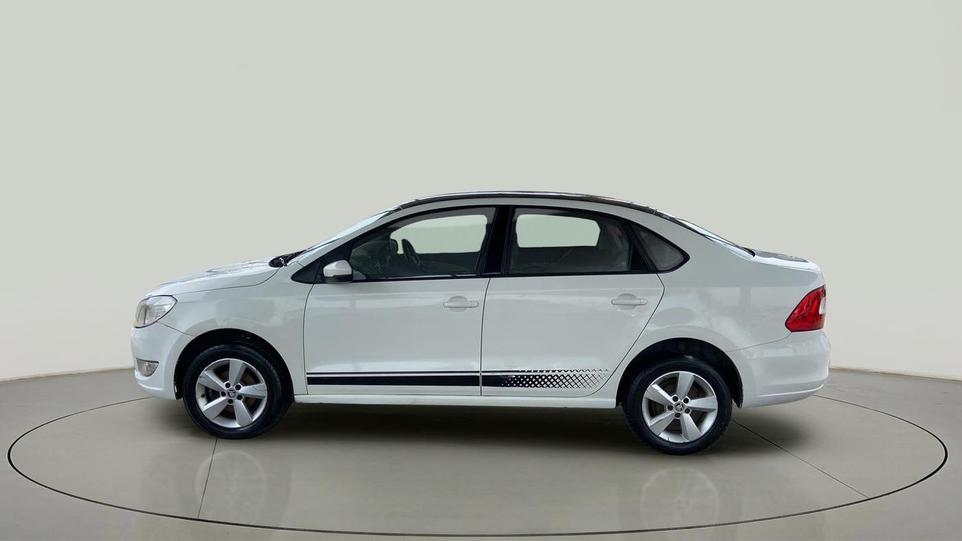 2016 Skoda Rapid AMBITION 1.5 TDI AT, Diesel, Automatic, 1,09,576 km, Left Side