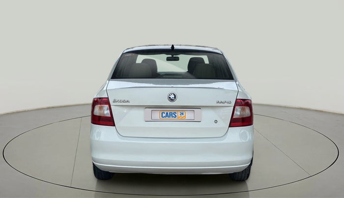 2016 Skoda Rapid AMBITION 1.5 TDI AT, Diesel, Automatic, 1,09,576 km, Back/Rear