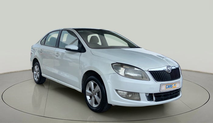2016 Skoda Rapid AMBITION 1.5 TDI AT, Diesel, Automatic, 1,09,576 km, Right Front Diagonal