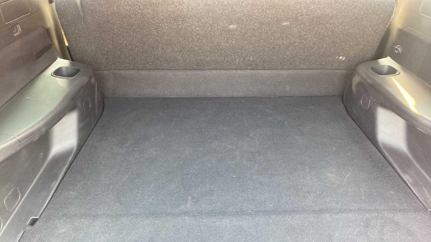 2022 Mahindra XUV700 MX P MT 5 STR, Petrol, Manual, 9,290 km, Boot Inside