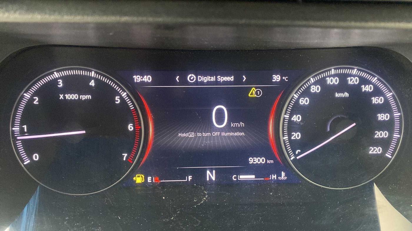 2022 Mahindra XUV700 MX P MT 5 STR, Petrol, Manual, 9,290 km, Odometer Image