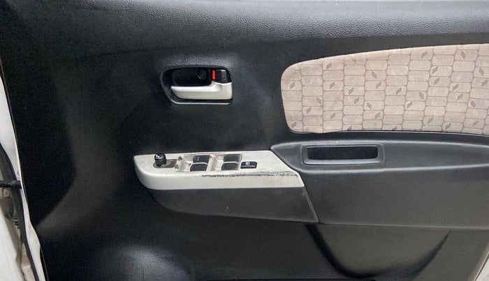 2016 Maruti Wagon R 1.0 VXI, Petrol, Manual, 57,902 km, Driver Side Door Panels Control