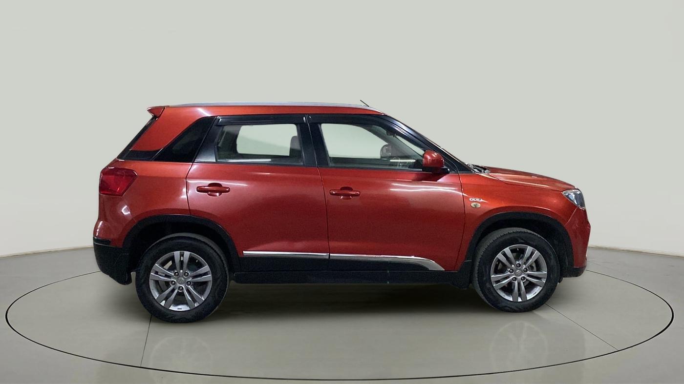 2016 Maruti Vitara Brezza ZDI, Diesel, Manual, 1,02,284 km, Right Side View