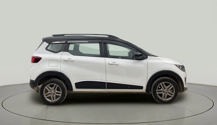 2022 Renault TRIBER RXZ, Petrol, Manual, 30,508 km, Right Side View