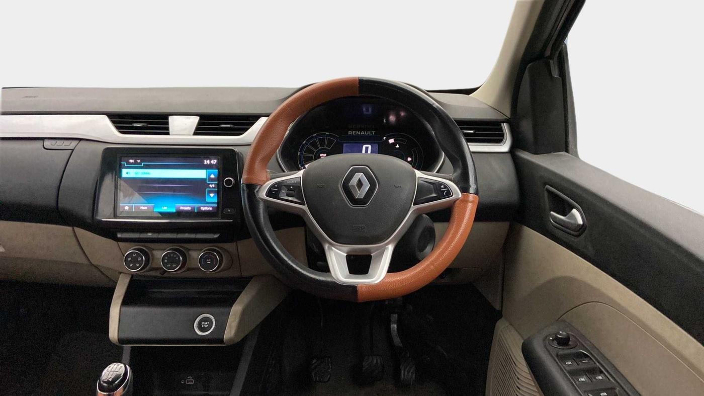 2022 Renault TRIBER RXZ, Petrol, Manual, 30,508 km, Steering Wheel Close Up