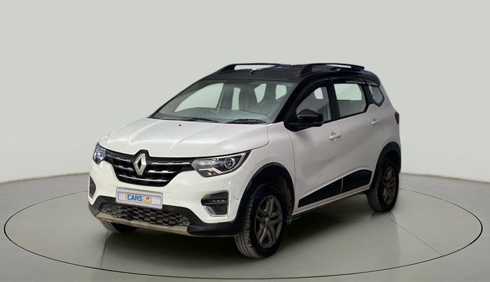 2022 Renault TRIBER RXZ, Petrol, Manual, 30,508 km, Left Front Diagonal