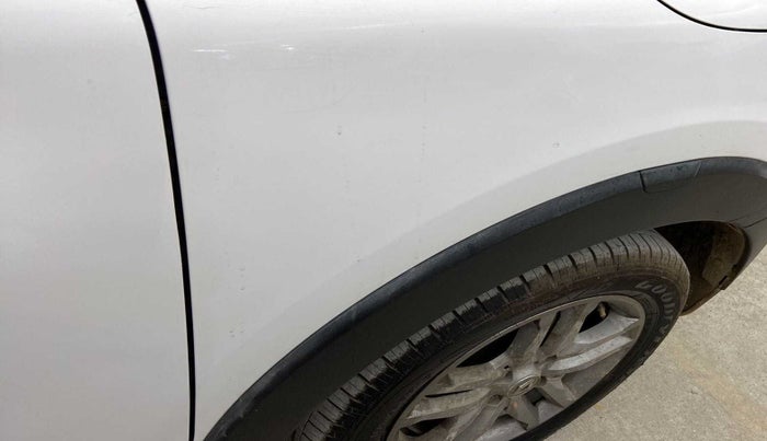 2022 Renault TRIBER RXZ, Petrol, Manual, 30,508 km, Right fender - Paint has minor damage