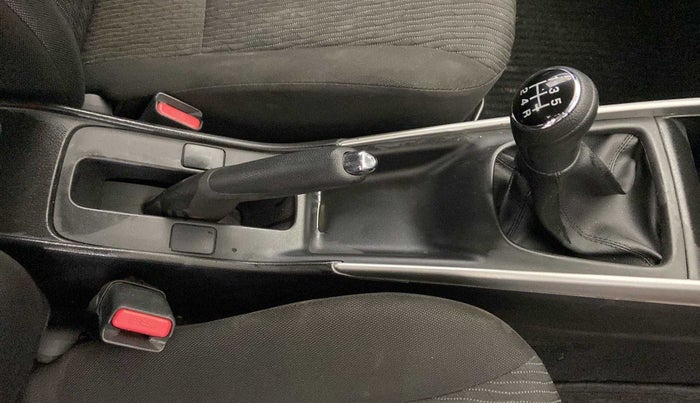 2017 Maruti Baleno DELTA PETROL 1.2, Petrol, Manual, 29,828 km, Gear Lever