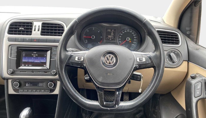 2017 Volkswagen Ameo HIGHLINE DSG 1.5 DIESEL , Diesel, Automatic, 66,788 km, Steering Wheel Close Up