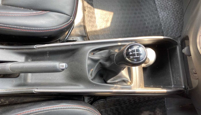 2021 Maruti Baleno DELTA PETROL 1.2, Petrol, Manual, 39,880 km, Gear Lever