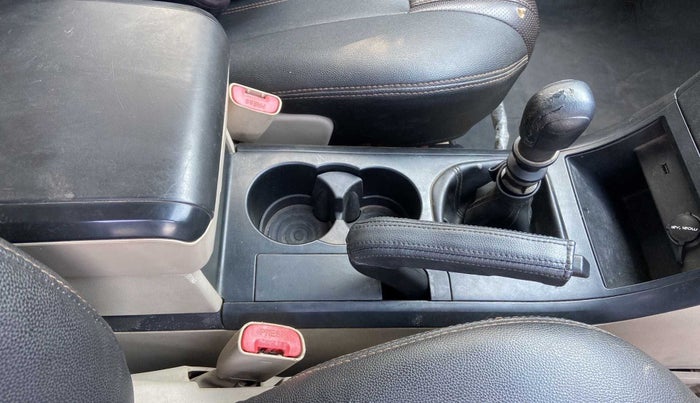 2015 Mahindra XUV500 W4, Diesel, Manual, 79,234 km, Gear Lever