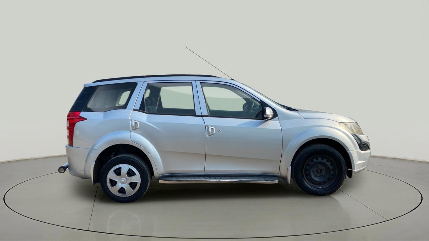 2015 Mahindra XUV500 W4, Diesel, Manual, 79,234 km, Right Side View