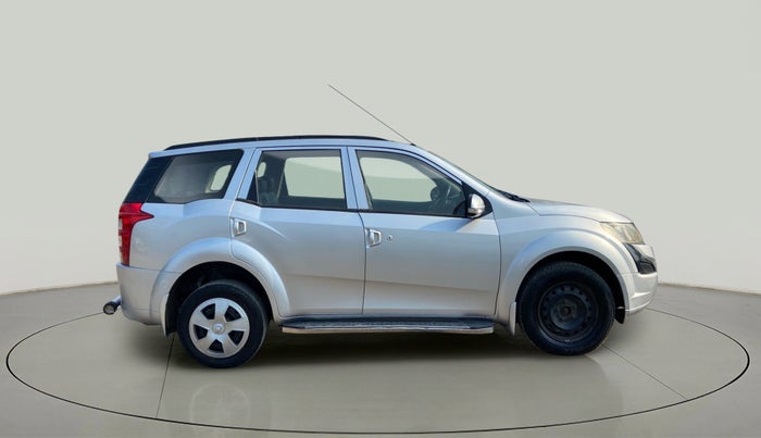 2015 Mahindra XUV500 W4, Diesel, Manual, 79,234 km, Right Side View