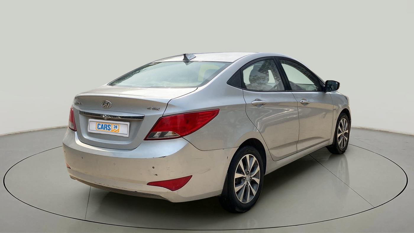 2017 Hyundai Verna 1.6 VTVT SX, Petrol, Manual, 33,662 km, Right Back Diagonal