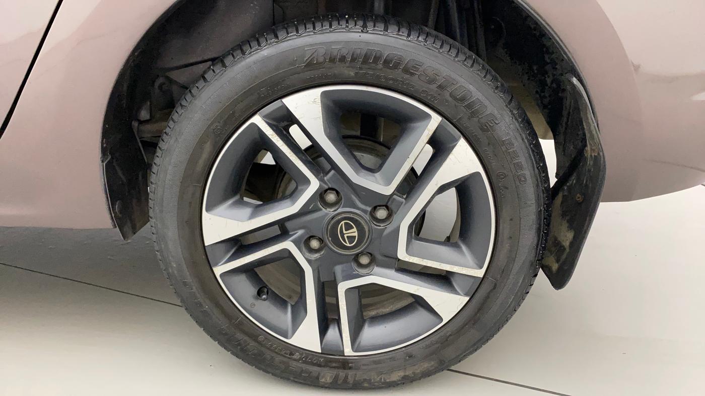 2017 Tata TIGOR XZ PETROL, Petrol, Manual, 60,142 km, Left Rear Wheel