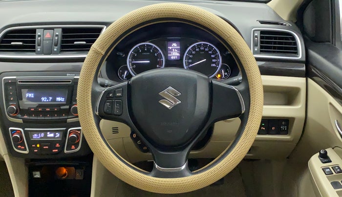 2017 Maruti Ciaz ZETA 1.4  MT PETROL, Petrol, Manual, 77,170 km, Steering Wheel Close Up