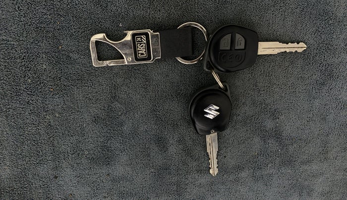 2016 Maruti Vitara Brezza VDI, Diesel, Manual, 21,719 km, Key Close Up