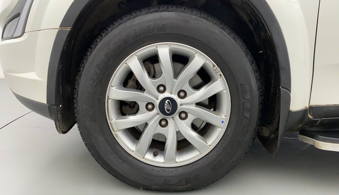 2020 Mahindra XUV500 W9 AT, Diesel, Automatic, 20,108 km, Left Front Wheel