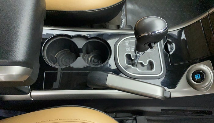 2020 Mahindra XUV500 W9 AT, Diesel, Automatic, 20,108 km, Gear Lever