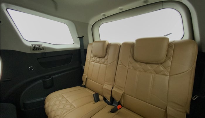 2020 Mahindra XUV500 W9 AT, Diesel, Automatic, 20,108 km, Third Seat Row ( optional )