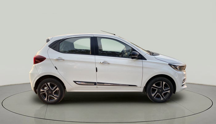 2022 Tata Tiago XZ PLUS CNG, CNG, Manual, 26,378 km, Right Side View