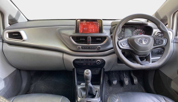 2020 Tata ALTROZ XT PETROL, Petrol, Manual, 57,353 km, Dashboard