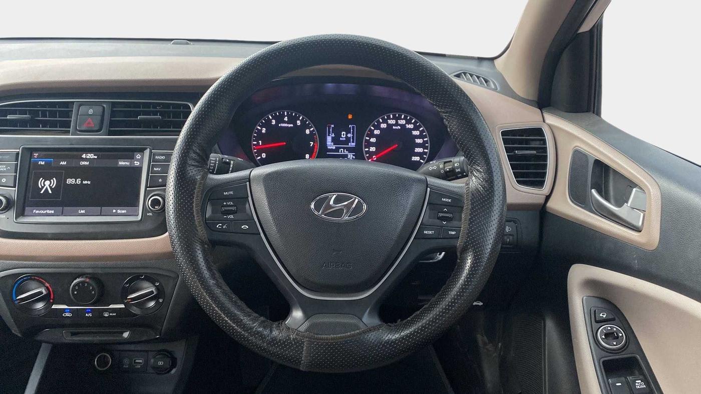 2019 Hyundai Elite i20 SPORTZ PLUS 1.2, Petrol, Manual, 31,709 km, Steering Wheel Close Up
