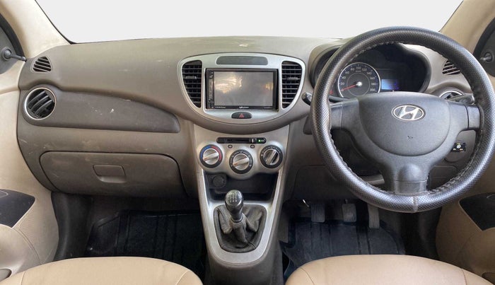 2016 Hyundai i10 MAGNA 1.1, CNG, Manual, 1,14,305 km, Dashboard