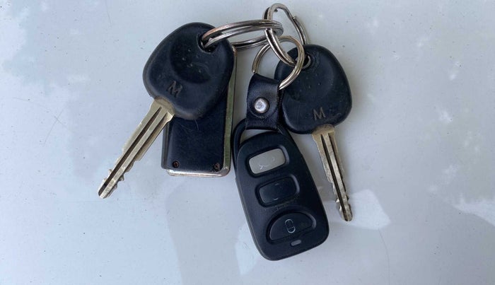 2016 Hyundai i10 MAGNA 1.1, CNG, Manual, 1,14,305 km, Key Close Up