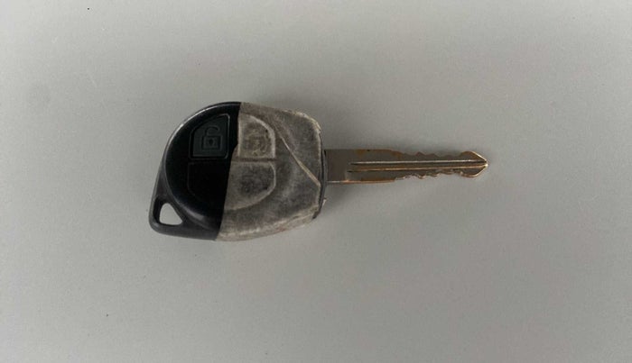 2013 Maruti Swift Dzire VDI, Diesel, Manual, 90,841 km, Key Close Up