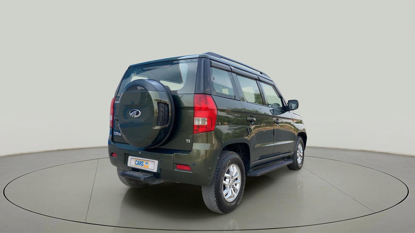 2016 Mahindra TUV300 T8, Diesel, Manual, 74,153 km, Right Back Diagonal