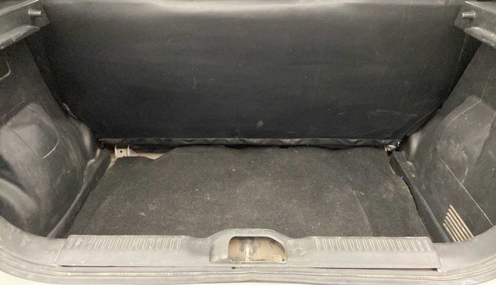 2018 Maruti Swift LXI, Petrol, Manual, 48,777 km, Boot Inside