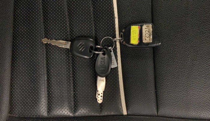 2018 Maruti Swift LXI, Petrol, Manual, 48,777 km, Key Close Up