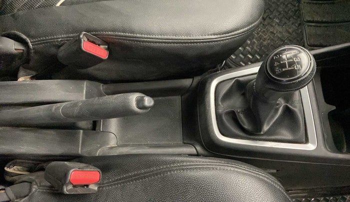 2018 Maruti Swift LXI, Petrol, Manual, 48,777 km, Gear Lever