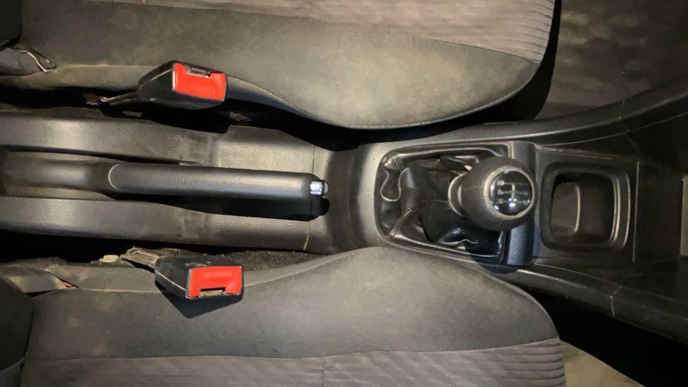 2016 Maruti Swift VXI, Petrol, Manual, 66,545 km, Gear Lever