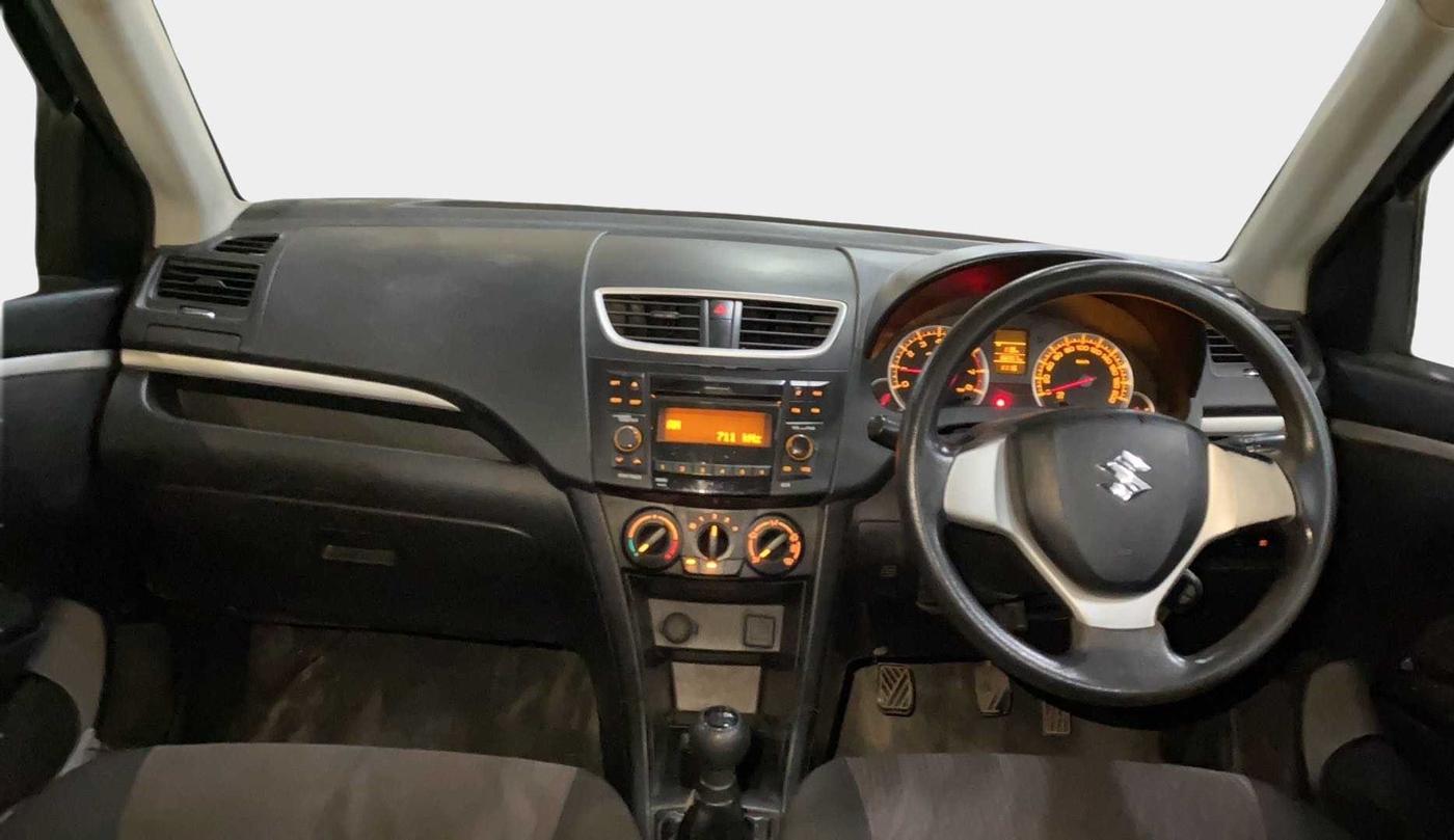 2016 Maruti Swift VXI, Petrol, Manual, 66,545 km, Dashboard
