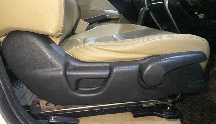 2018 Honda City 1.5L I-VTEC ZX CVT, Petrol, Automatic, 1,00,483 km, Driver Side Adjustment Panel