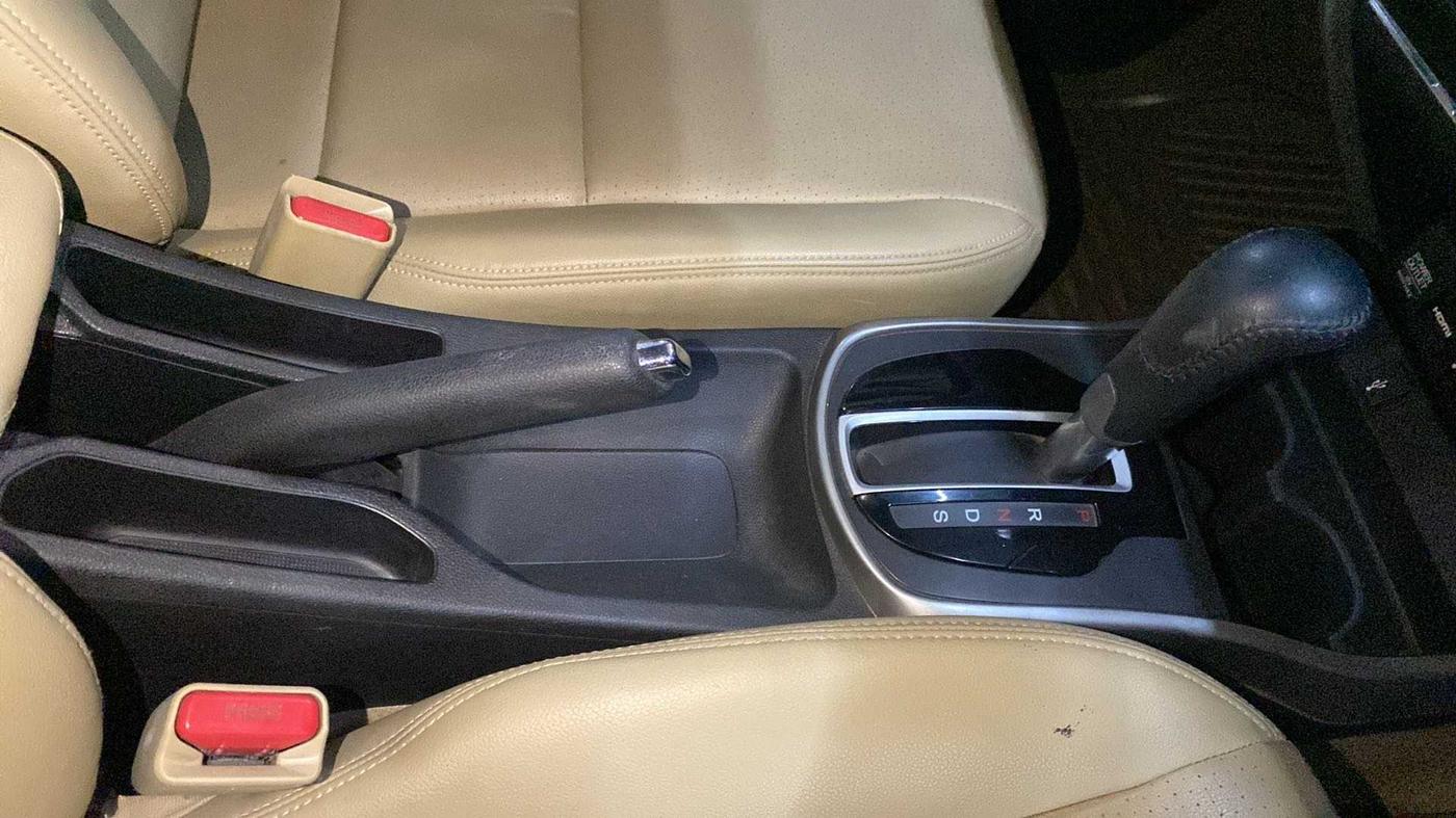 2018 Honda City 1.5L I-VTEC ZX CVT, Petrol, Automatic, 1,00,483 km, Gear Lever