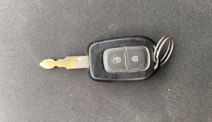 2018 Renault Kwid RXT 1.0 AMT, Petrol, Automatic, 56,012 km, Key Close Up
