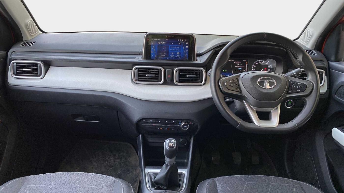 2023 Tata PUNCH CREATIVE  MT, Petrol, Manual, 4,148 km, Dashboard