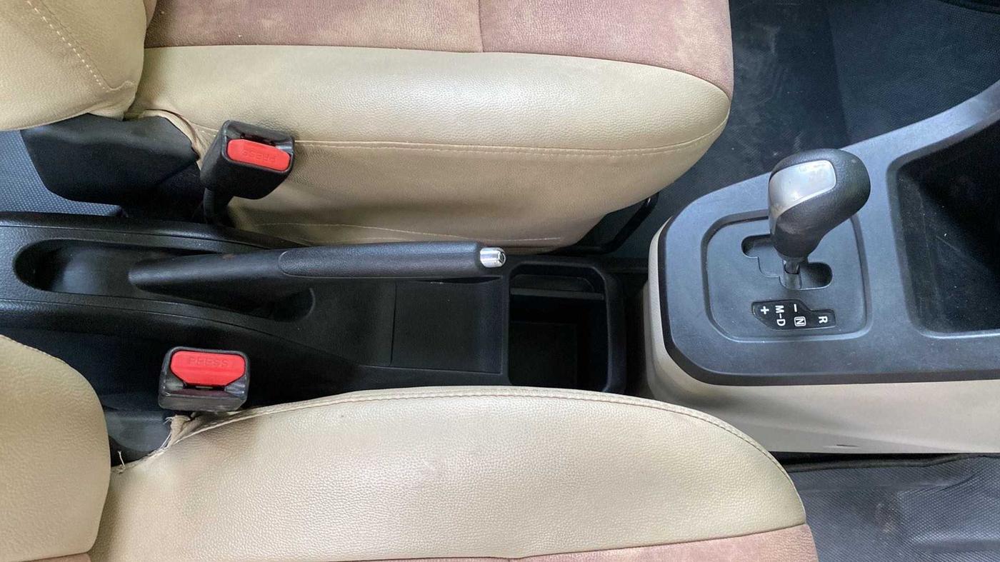 2019 Maruti New Wagon-R VXI 1.2 AMT, Petrol, Automatic, 27,812 km, Gear Lever