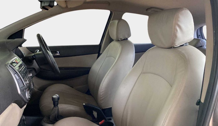 2012 Hyundai i20 SPORTZ 1.2, Petrol, Manual, 85,725 km, Right Side Front Door Cabin