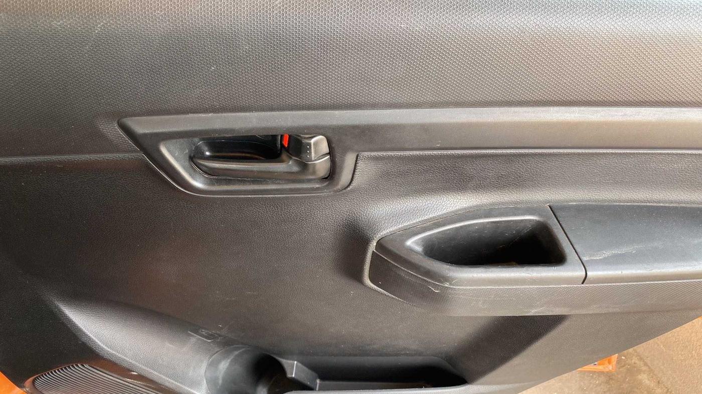 2019 Maruti S PRESSO VXI+, Petrol, Manual, 17,064 km, Driver Side Door Panels Control