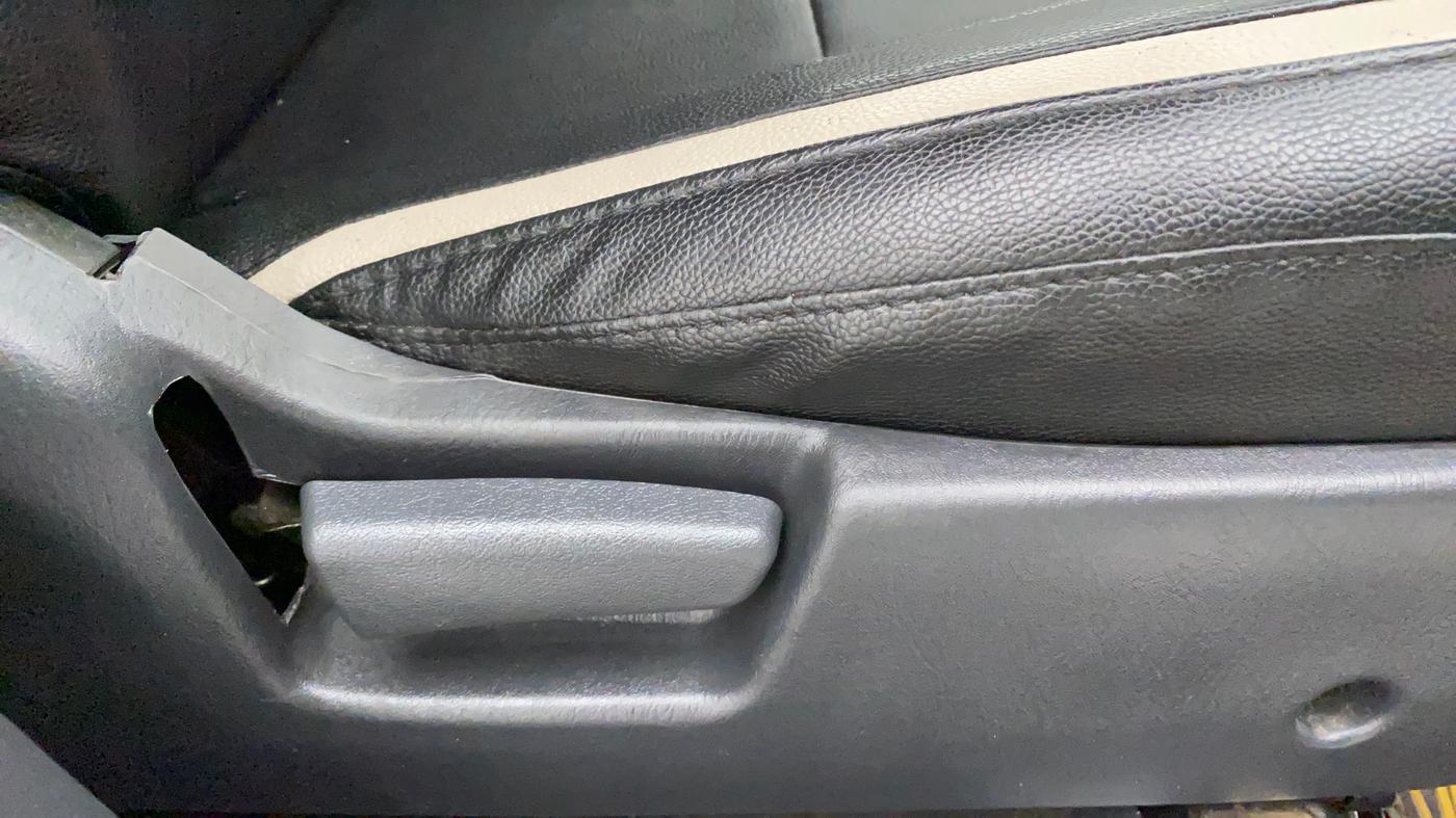 2018 Maruti Alto K10 VXI (O) AMT, Petrol, Automatic, 20,547 km, Driver Side Adjustment Panel