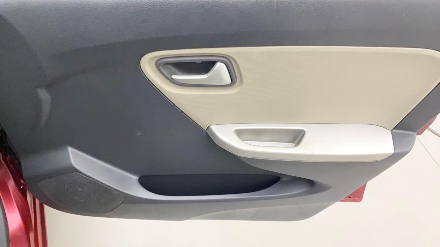 2018 Maruti Alto K10 VXI (O) AMT, Petrol, Automatic, 20,547 km, Driver Side Door Panels Control