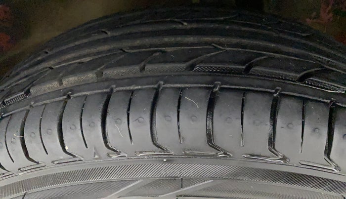 2018 Maruti Alto K10 VXI (O) AMT, Petrol, Automatic, 20,547 km, Left Front Tyre Tread